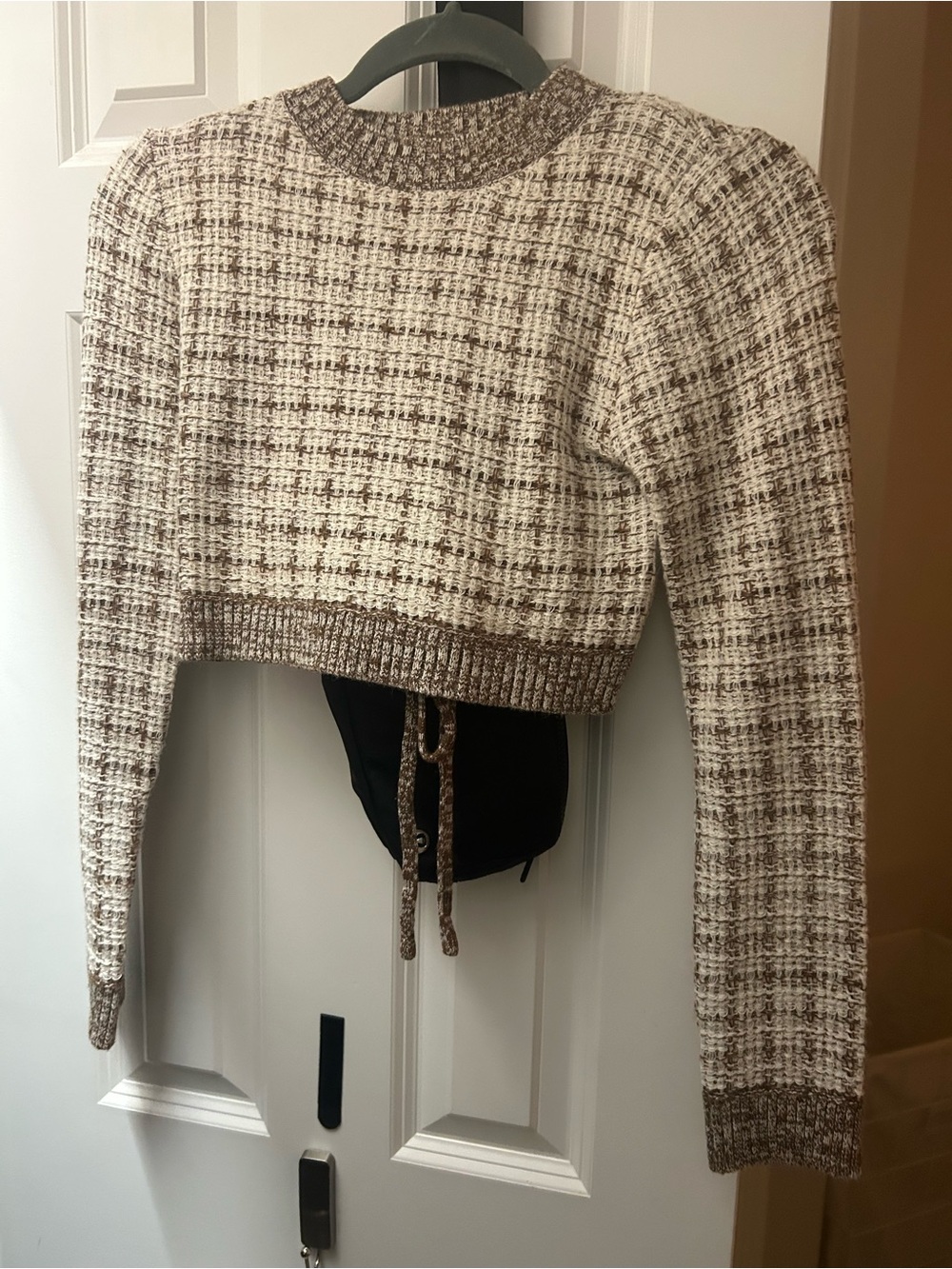 Cropped Knit Sweater in Cream and Brown